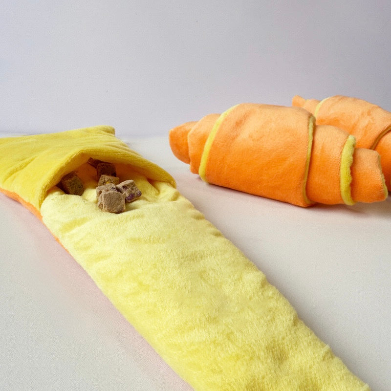 🥐 Croissant Snuffle Plush Dog Toy – Treat Dispensing Interactive Fun - DD PET