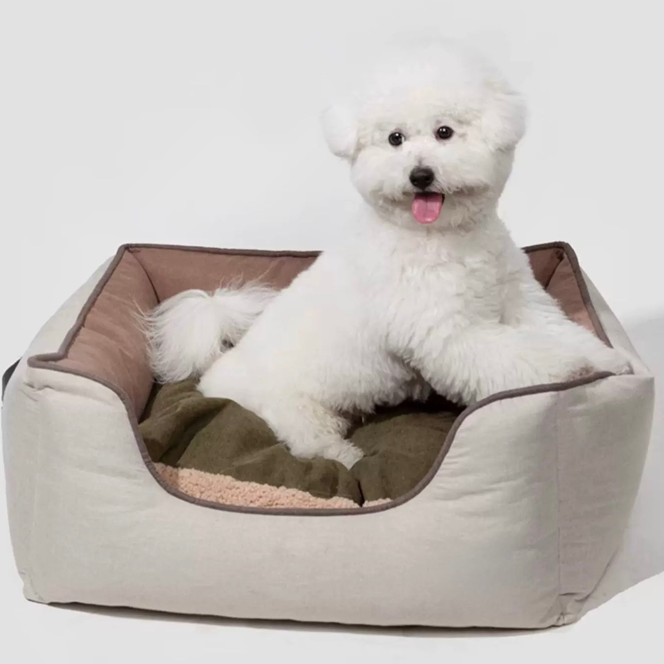 Reversible Cushion Pet Bed – Cozy Nest for Cats & Dogs