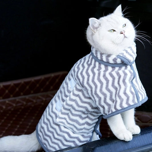 Wearable Dog Bath Towel Robe – Super Absorbent & Quick-Dry for After Bath & Beach