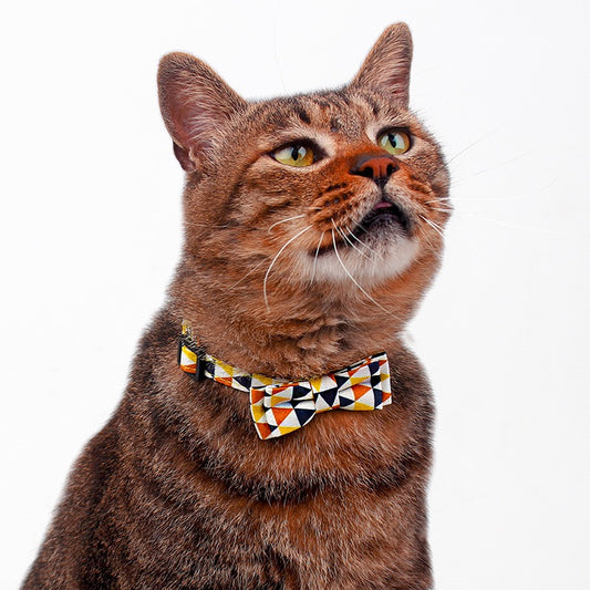 Adjustable Cat Bow Tie Collar – Geometric Print | Stylish & Safe Breakaway Design