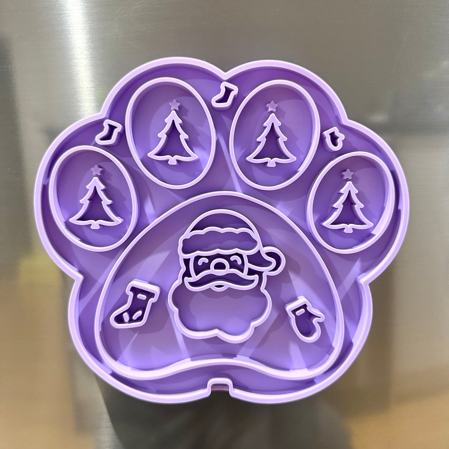 Silicone Dog Lick Mat – Suction Cup Feeding Plate for Anxiety Relief & Enrichment