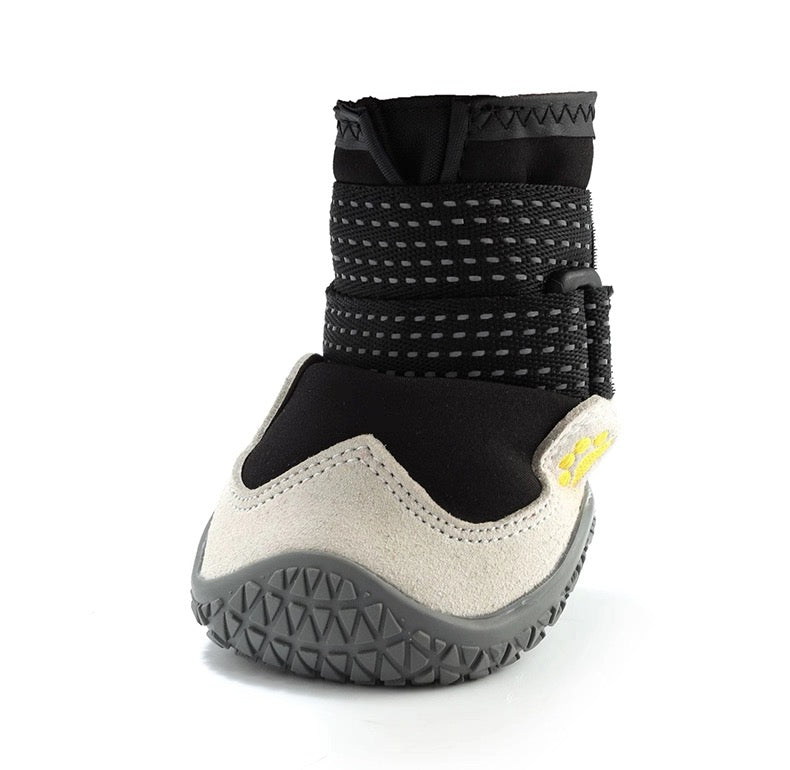 High-Quality Waterproof Dog Boots for Outdoor Adventures – Easy On, Anti-Slip Shoe